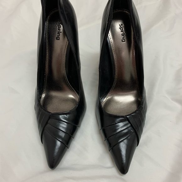 2/$15 NWOT Spring Black Heels - Picture 2 of 7